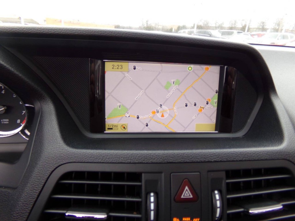 2012 Mercedes-Benz E-Class Image 58