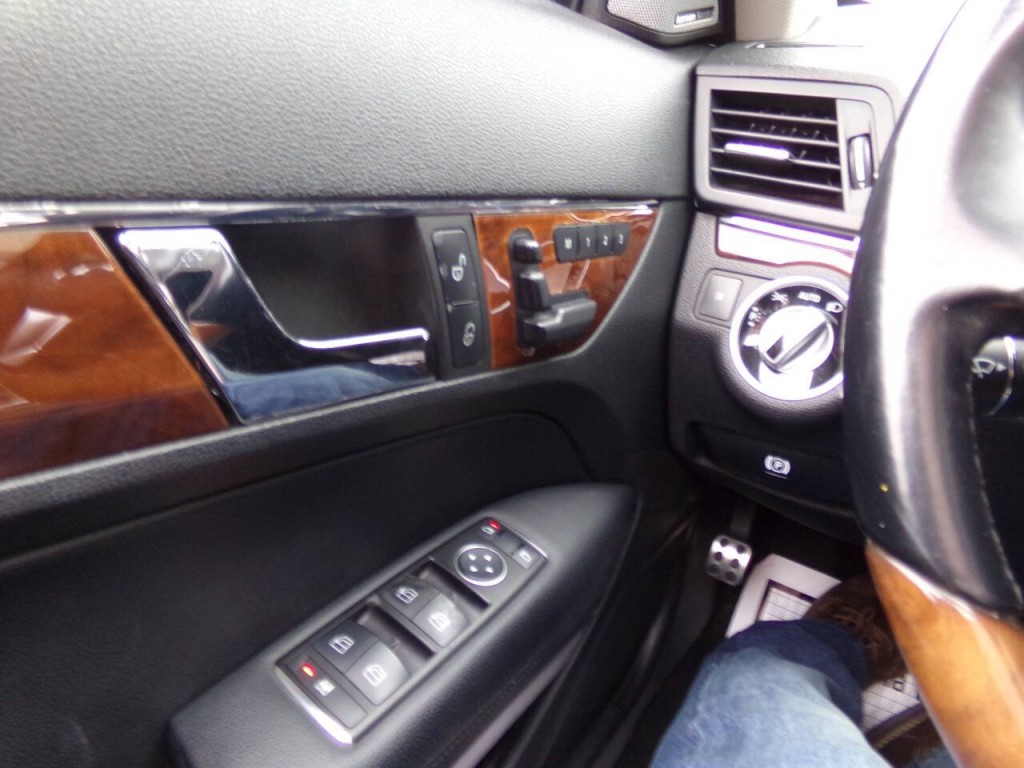 2012 Mercedes-Benz E-Class Image 61