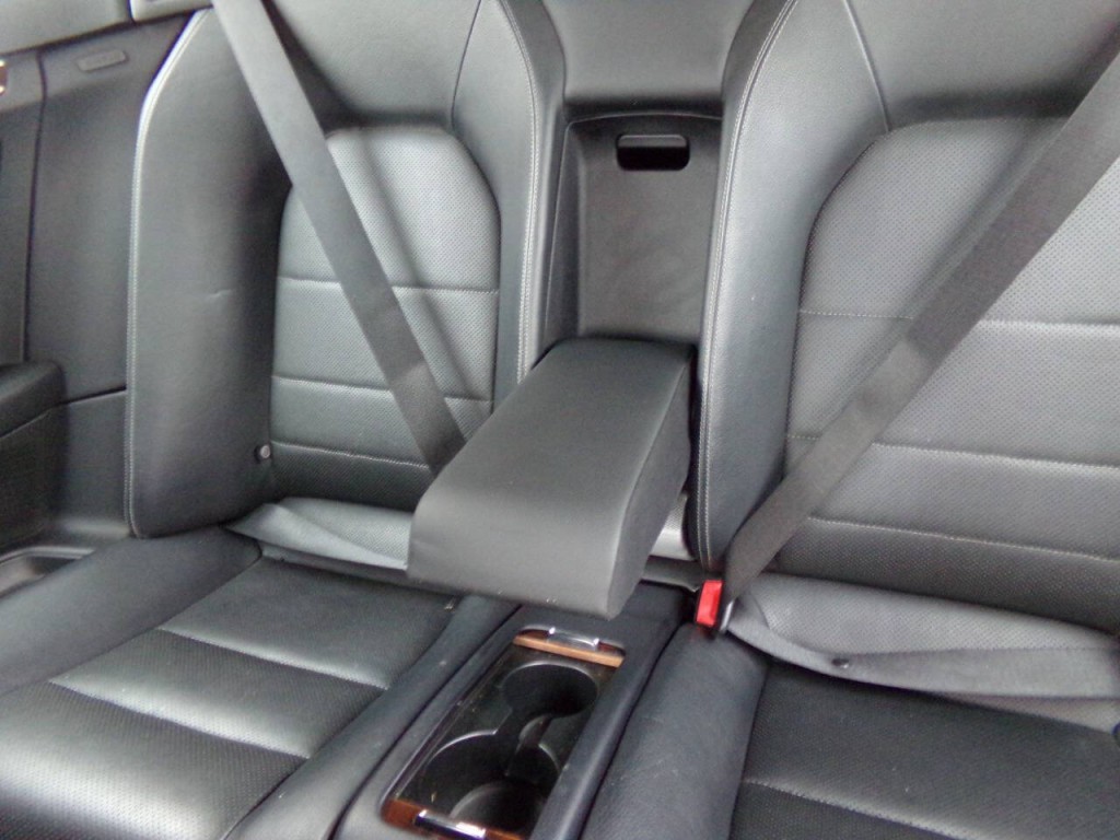 2012 Mercedes-Benz E-Class Image 16