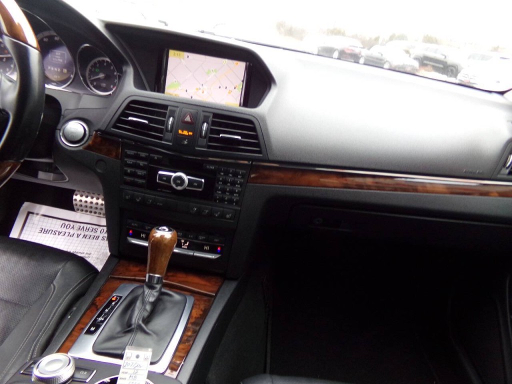 2012 Mercedes-Benz E-Class Image 19