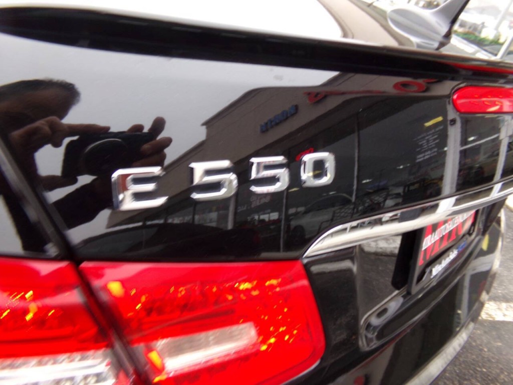 2012 Mercedes-Benz E-Class Image 21