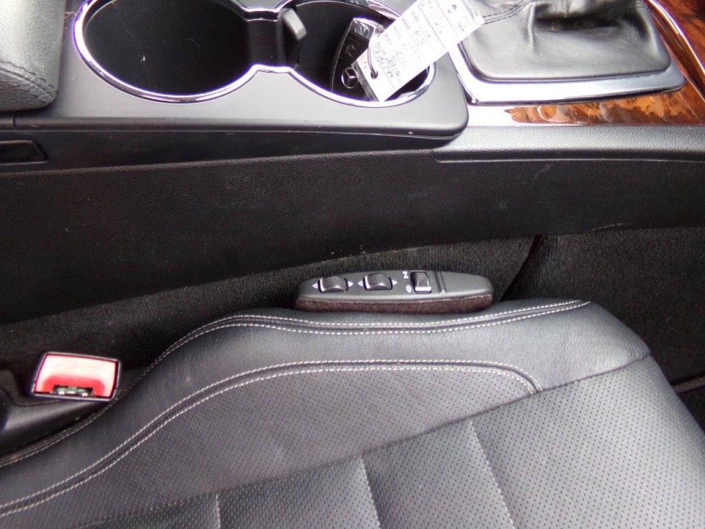 2012 Mercedes-Benz E-Class Image 29