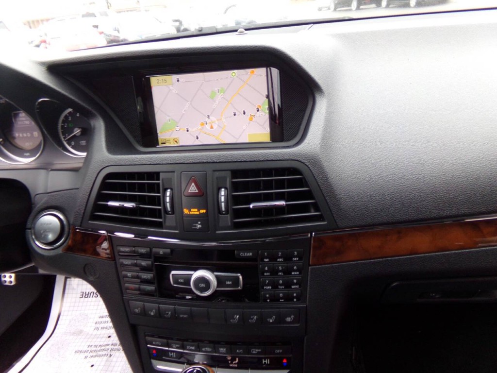 2012 Mercedes-Benz E-Class Image 31