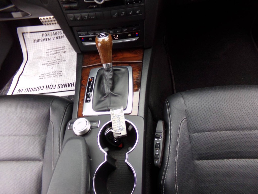 2012 Mercedes-Benz E-Class Image 32