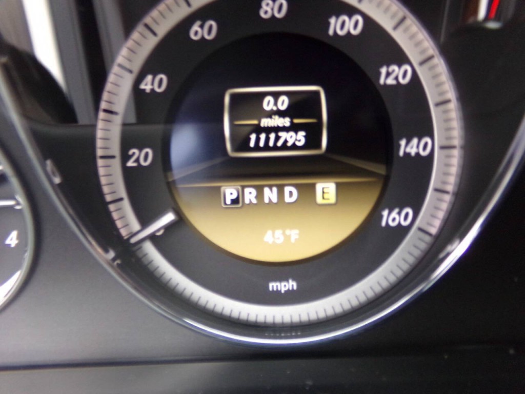 2012 Mercedes-Benz E-Class Image 34