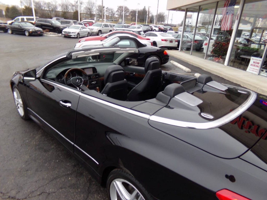 2012 Mercedes-Benz E-Class Image 40