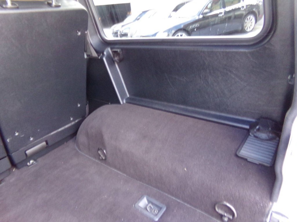 2013 Mercedes-Benz G-Class Image 14