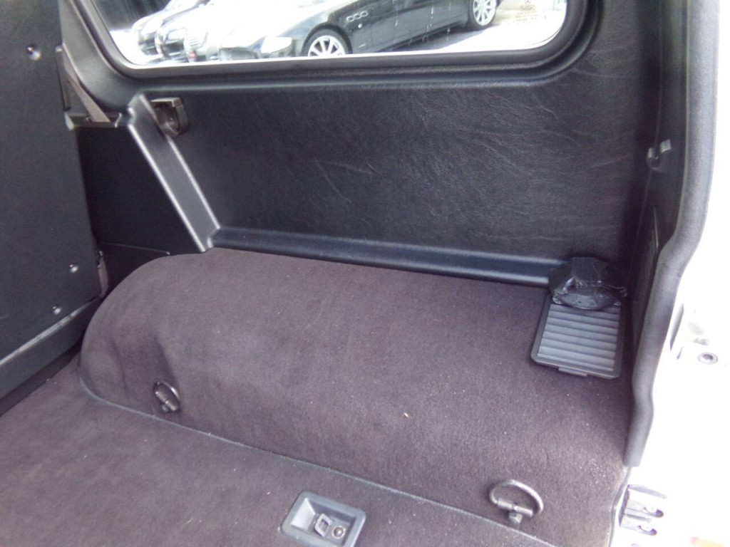 2013 Mercedes-Benz G-Class Image 29