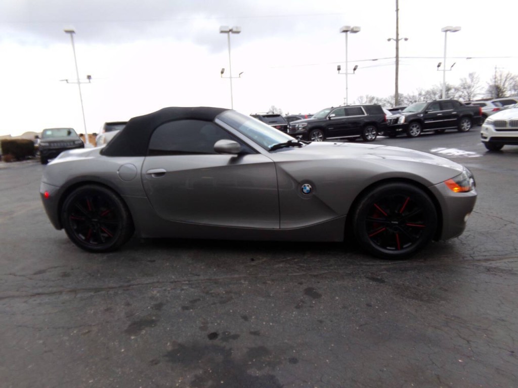 2003 BMW Z4 Image 4