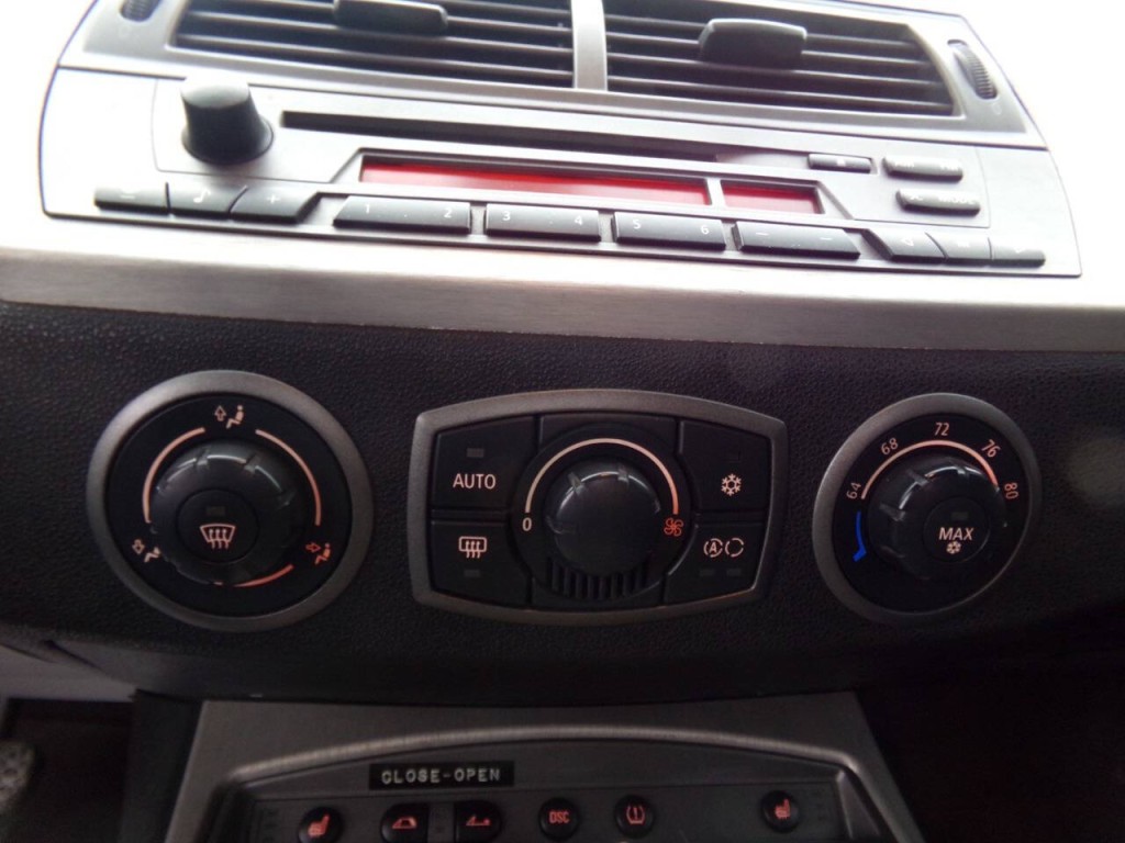 2003 BMW Z4 Image 14