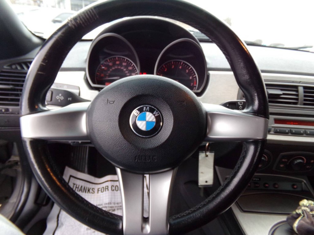 2003 BMW Z4 Image 17