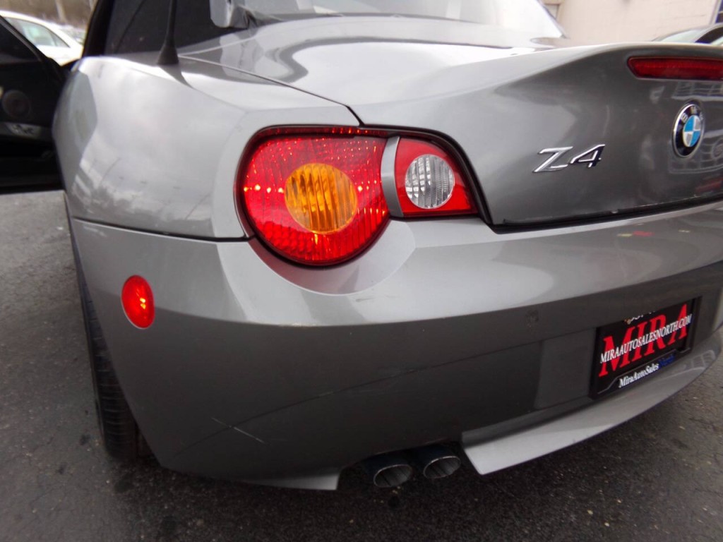 2003 BMW Z4 Image 25