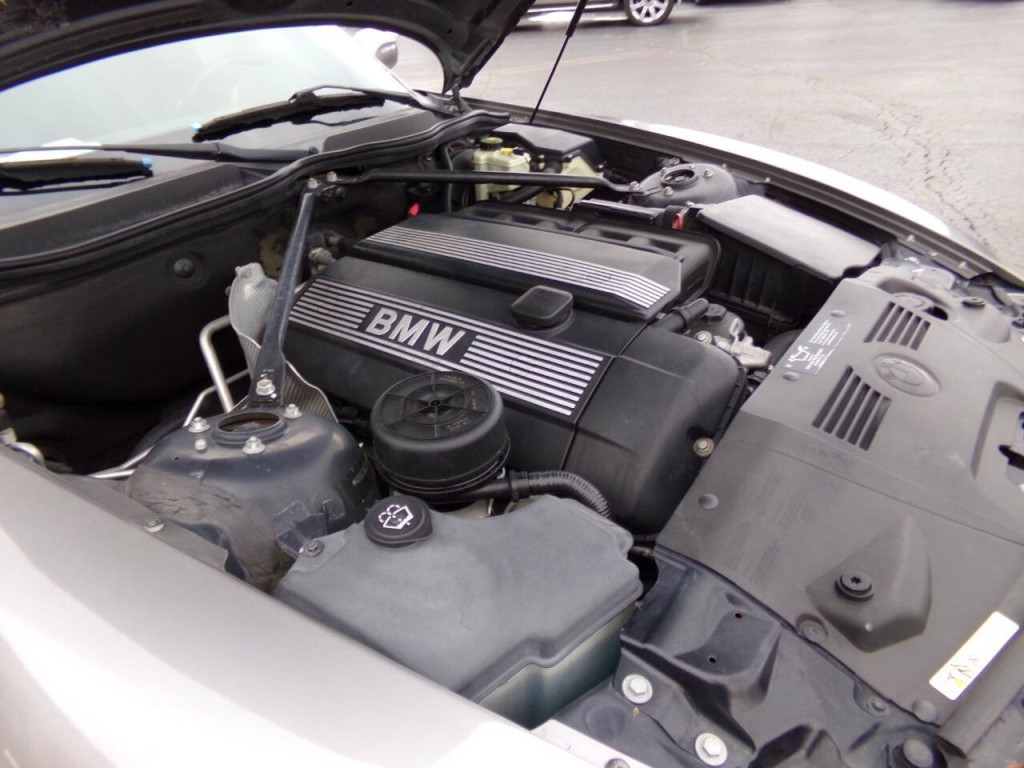 2003 BMW Z4 Image 31