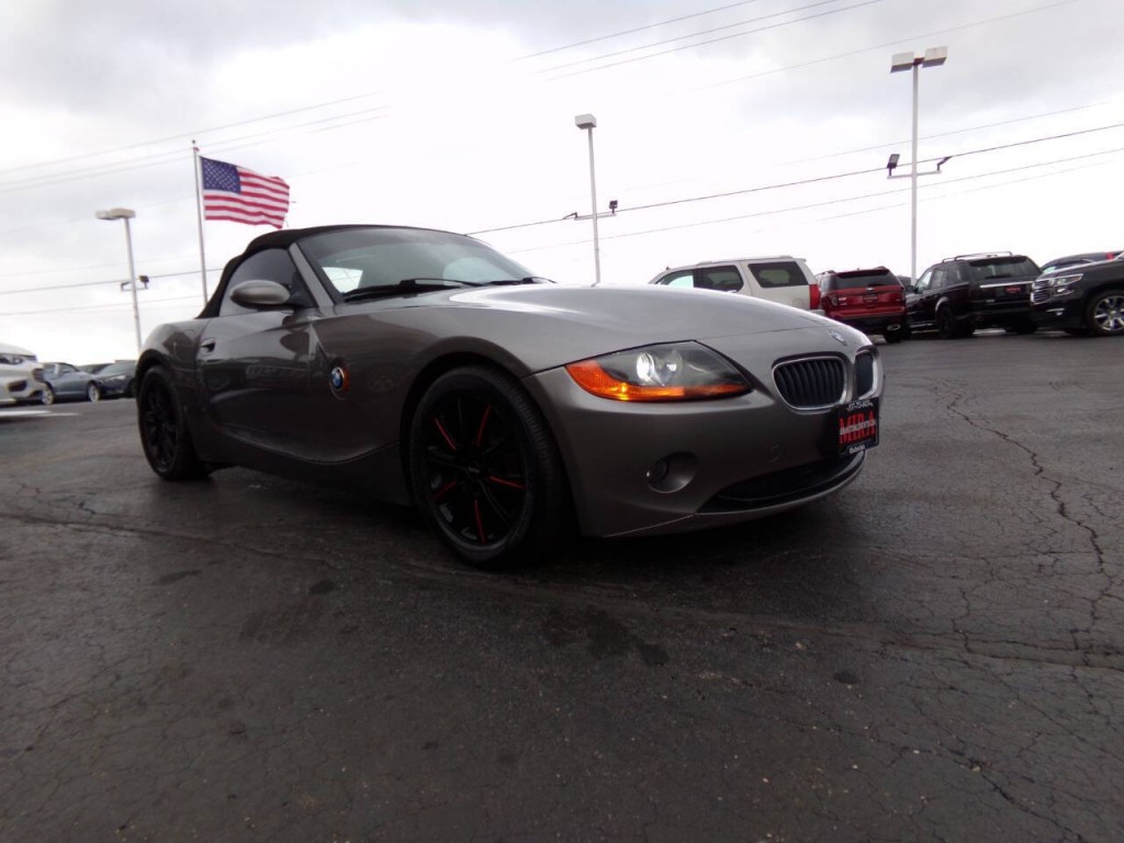 2003 BMW Z4 Image 32