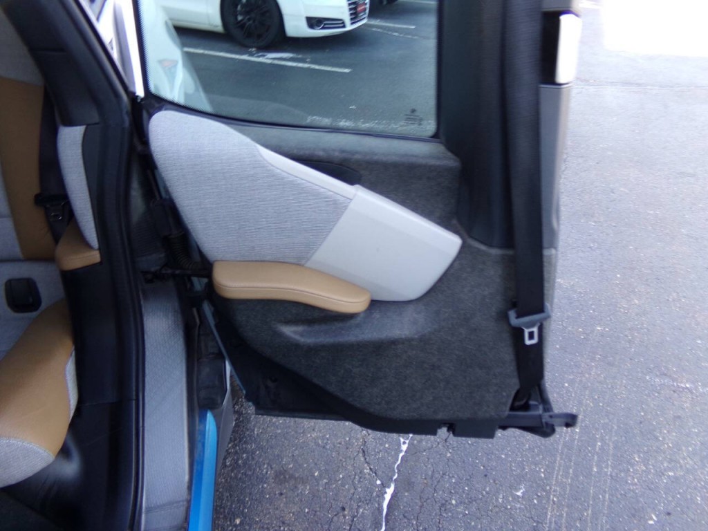 2014 BMW i3 Image 16