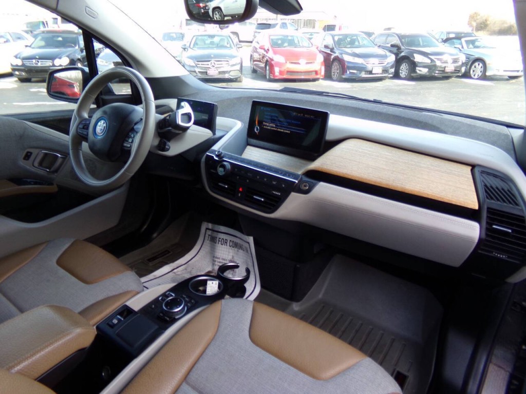 2014 BMW i3 Image 22