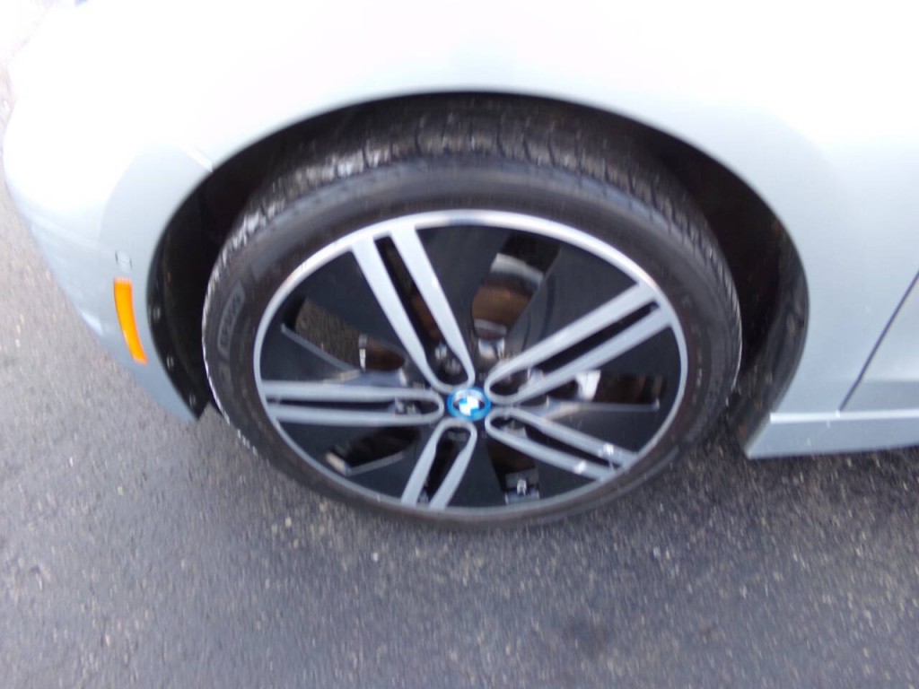 2014 BMW i3 Image 28