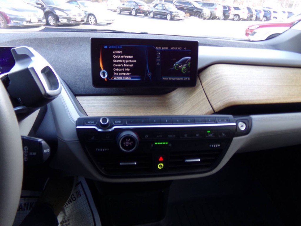 2014 BMW i3 Image 43