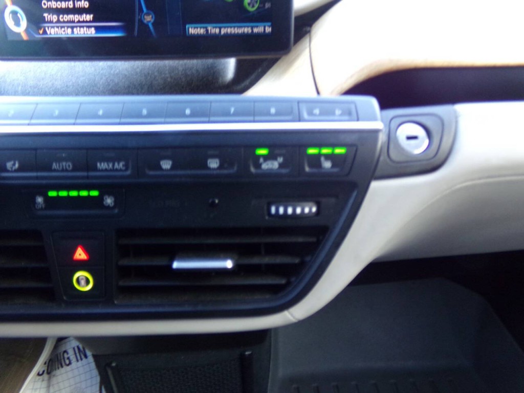 2014 BMW i3 Image 50