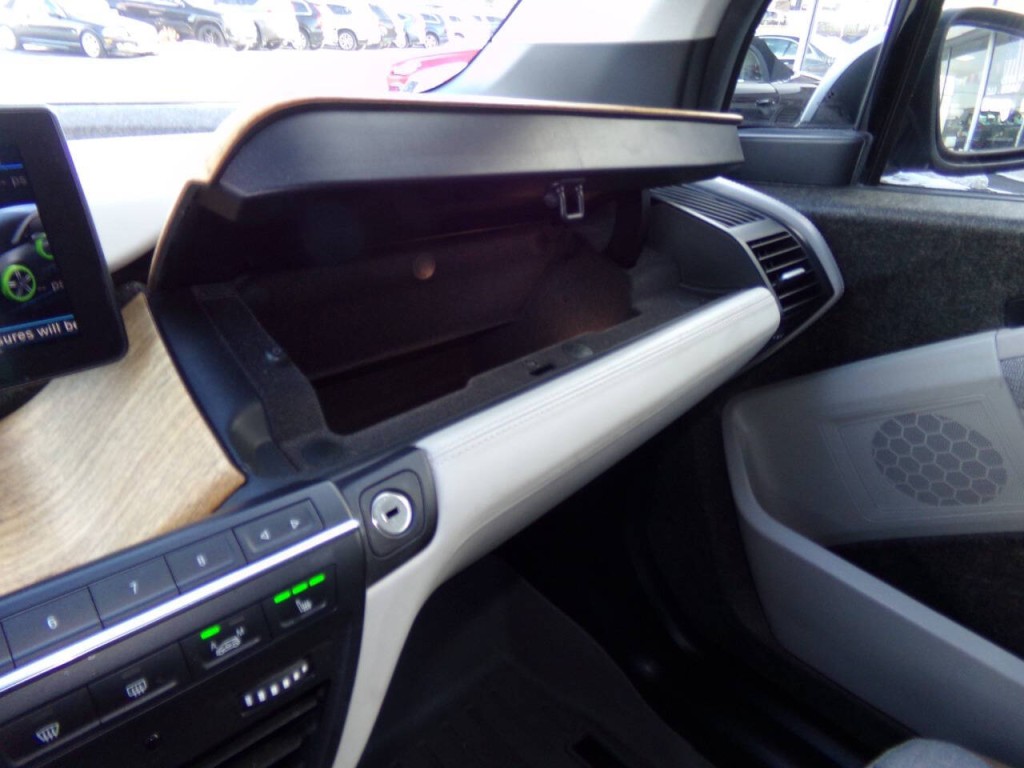 2014 BMW i3 Image 60