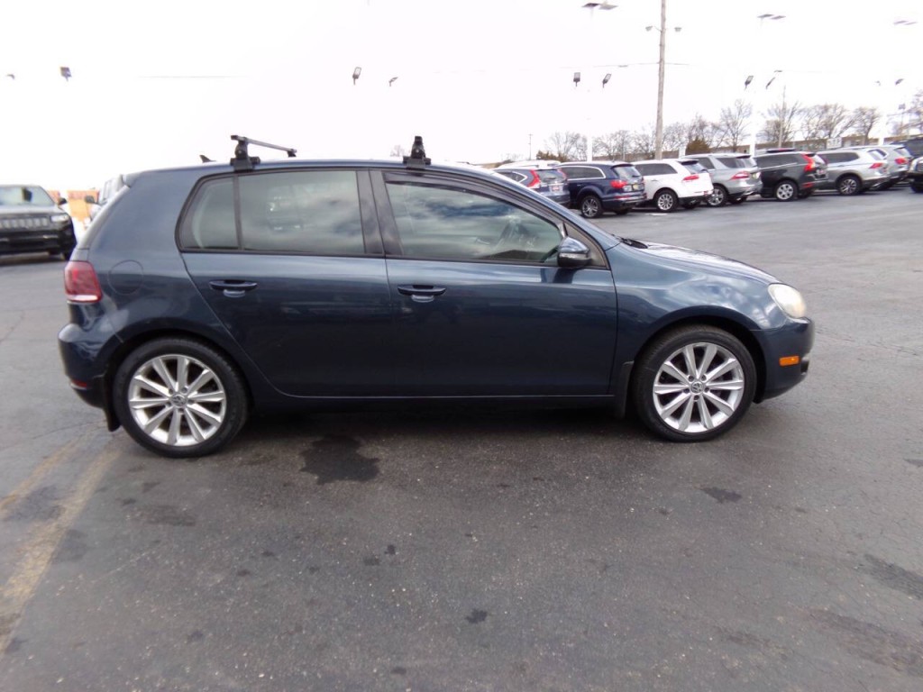 2013 Volkswagen Golf Image 4