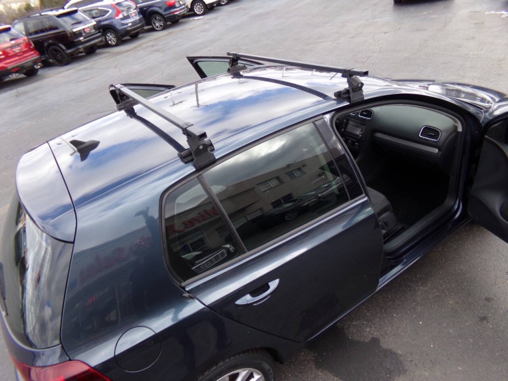 2013 Volkswagen Golf Image 25