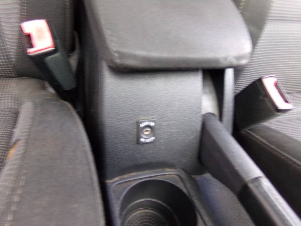 2013 Volkswagen Golf Image 26