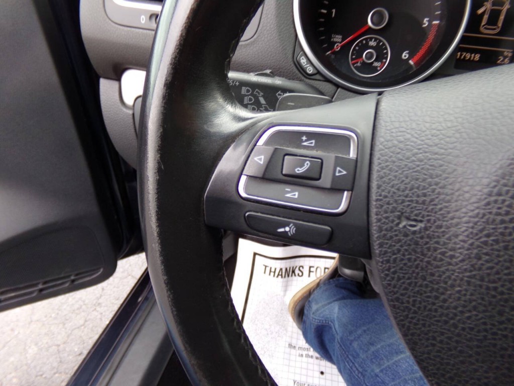 2013 Volkswagen Golf Image 42