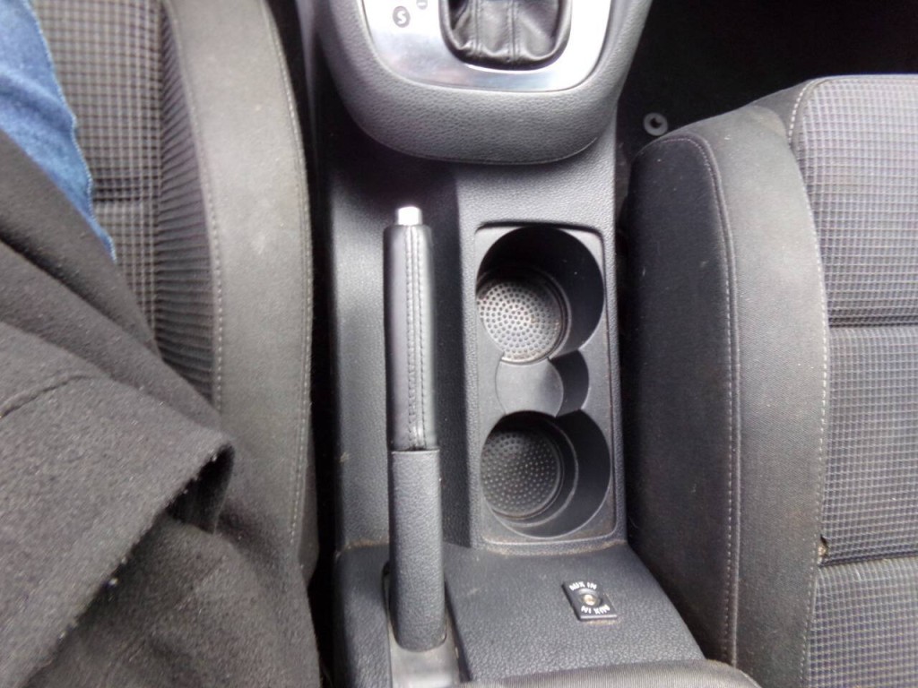 2013 Volkswagen Golf Image 44