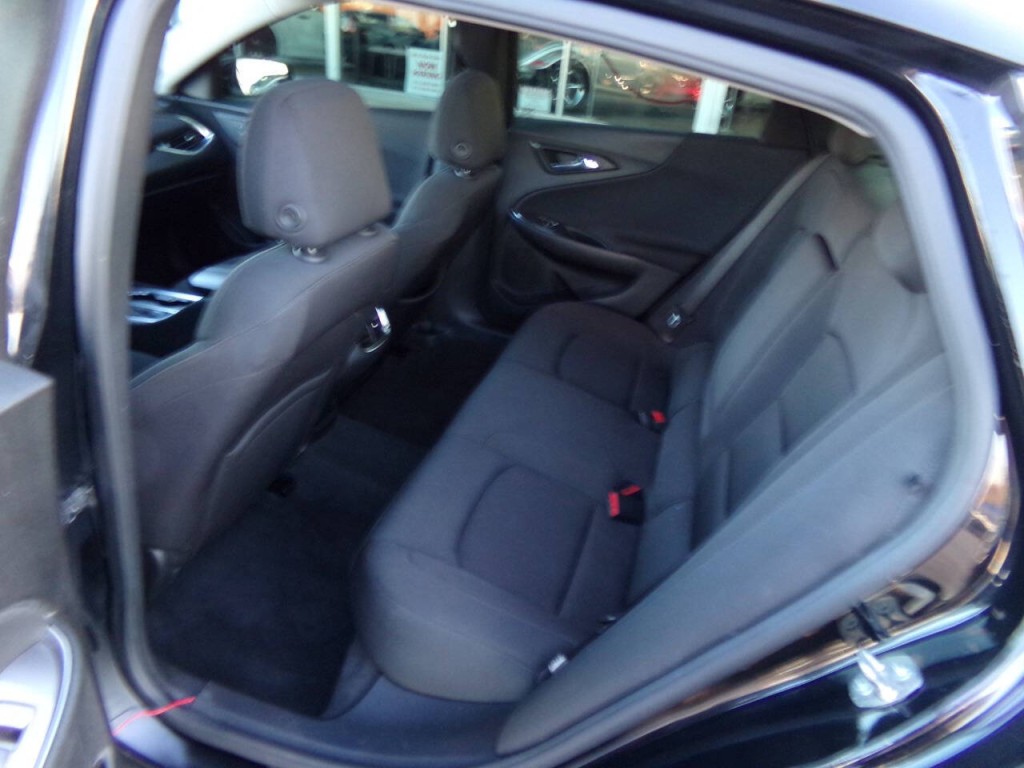 2021 Chevrolet Malibu Image 13