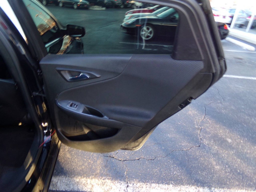 2021 Chevrolet Malibu Image 24