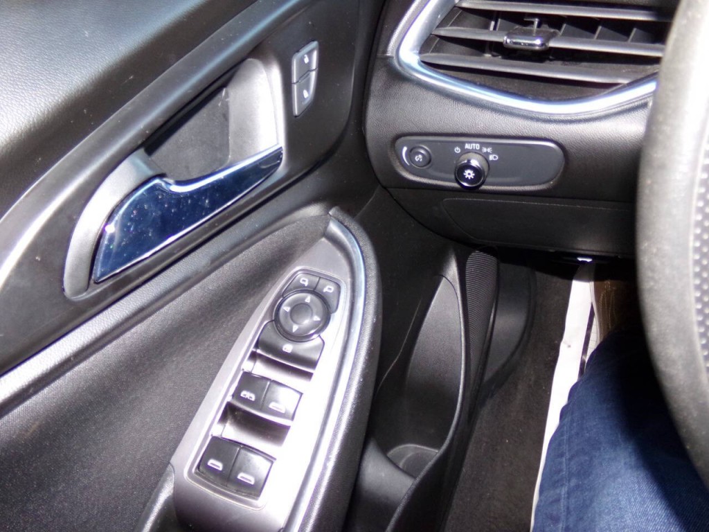 2021 Chevrolet Malibu Image 45