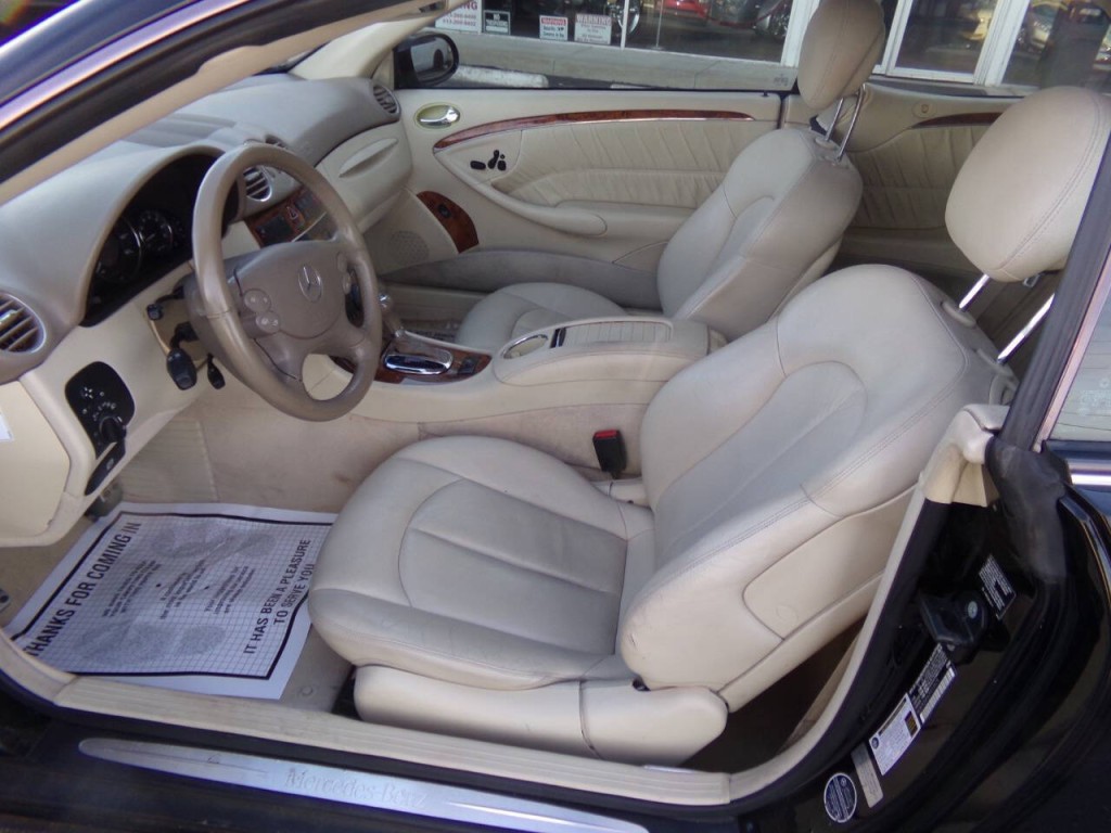 2007 Mercedes-Benz CLK-Class Image 15