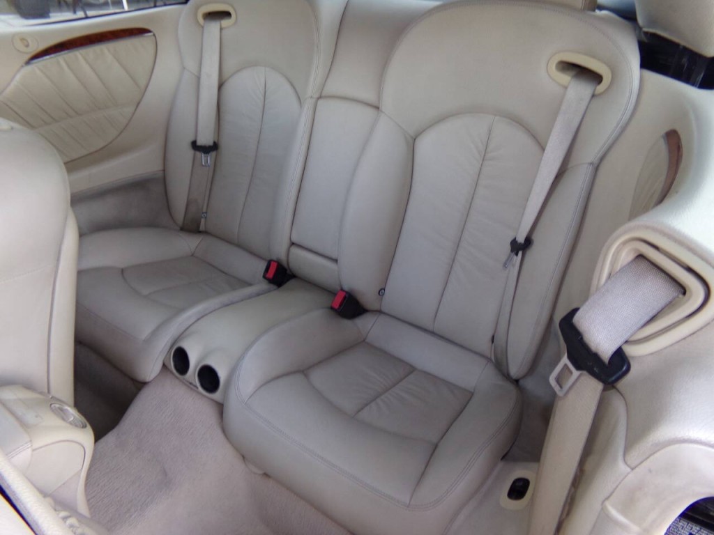 2007 Mercedes-Benz CLK-Class Image 17