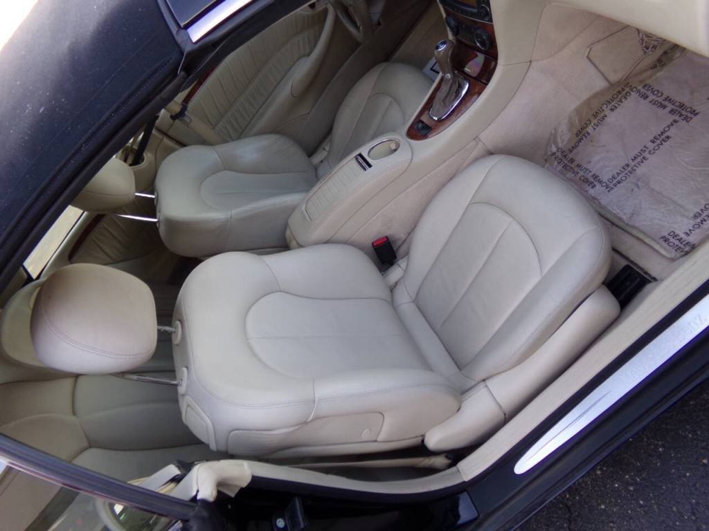 2007 Mercedes-Benz CLK-Class Image 25