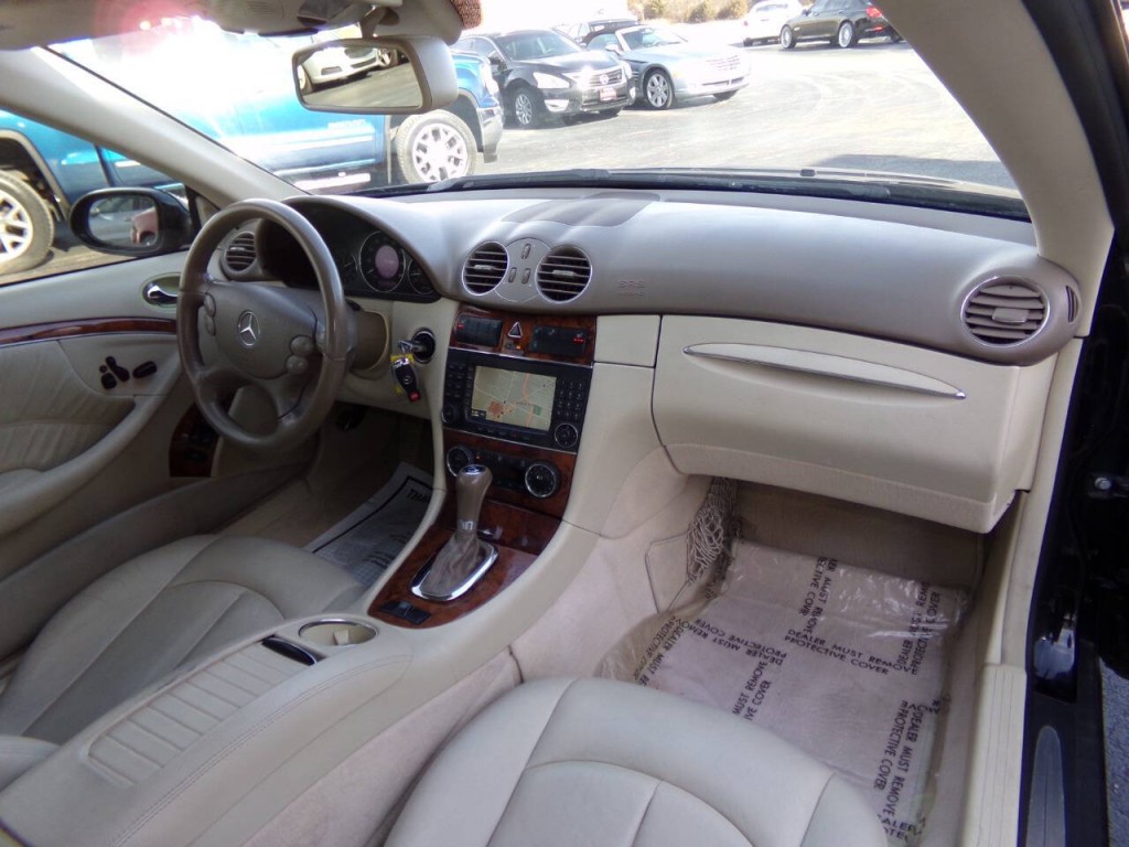 2007 Mercedes-Benz CLK-Class Image 29