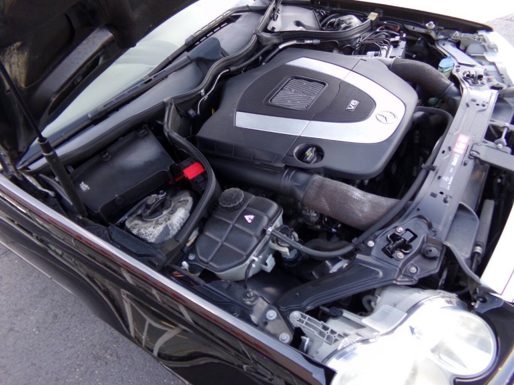 2007 Mercedes-Benz CLK-Class Image 32