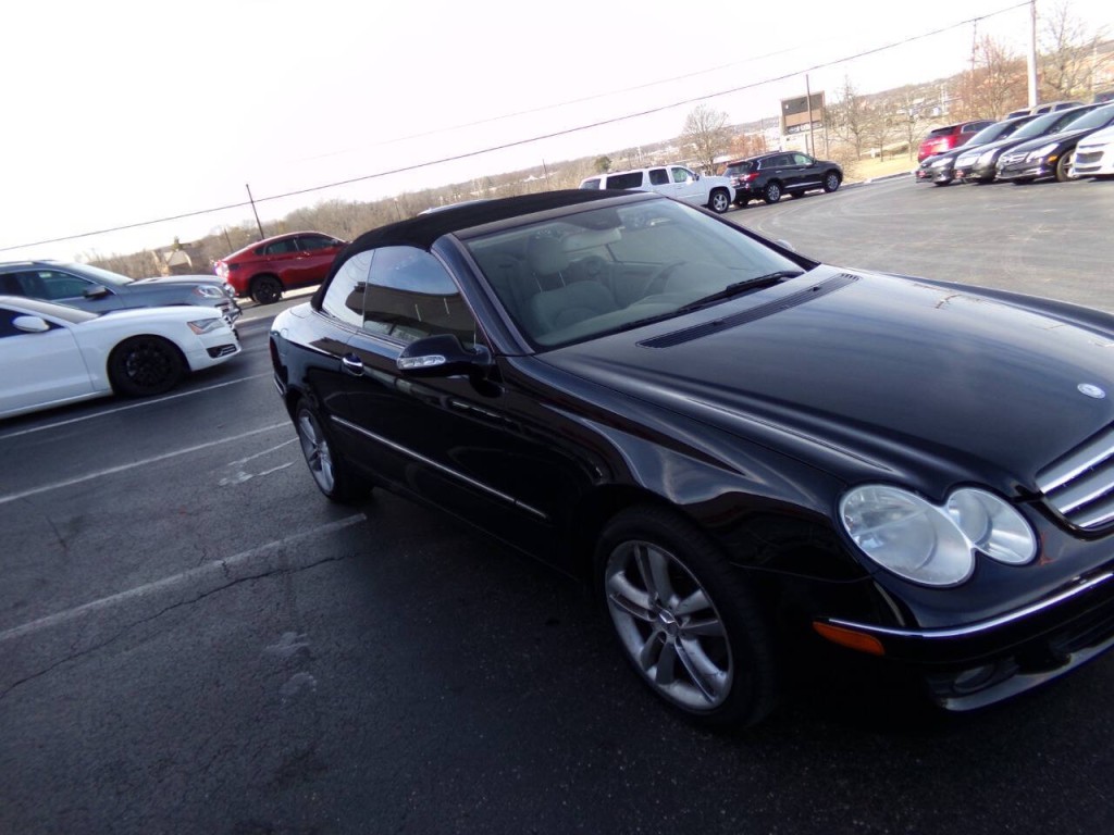 2007 Mercedes-Benz CLK-Class Image 46