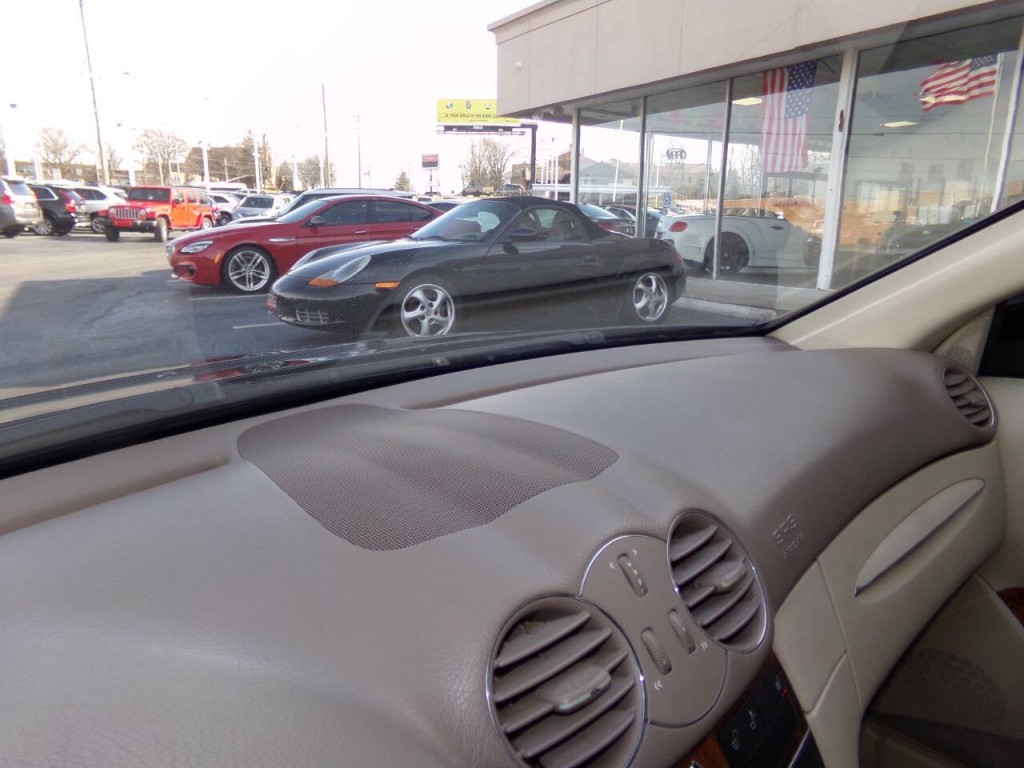 2007 Mercedes-Benz CLK-Class Image 49