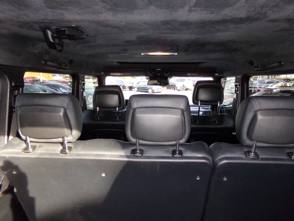 2013 Mercedes-Benz G-Class Image 27