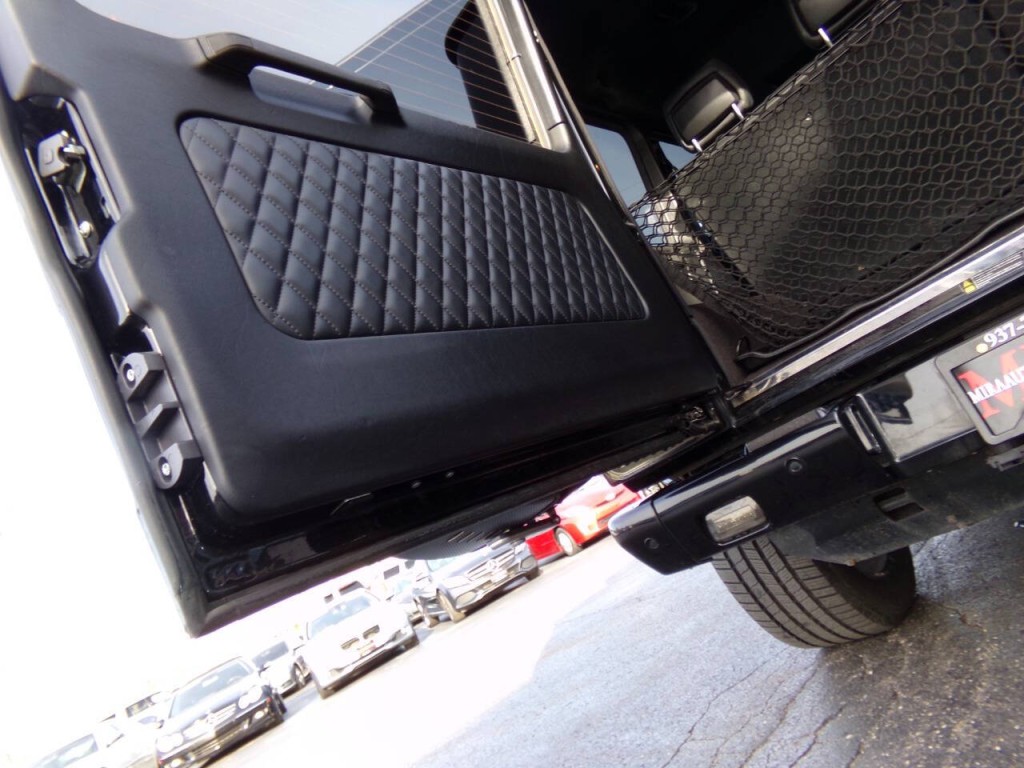 2013 Mercedes-Benz G-Class Image 32