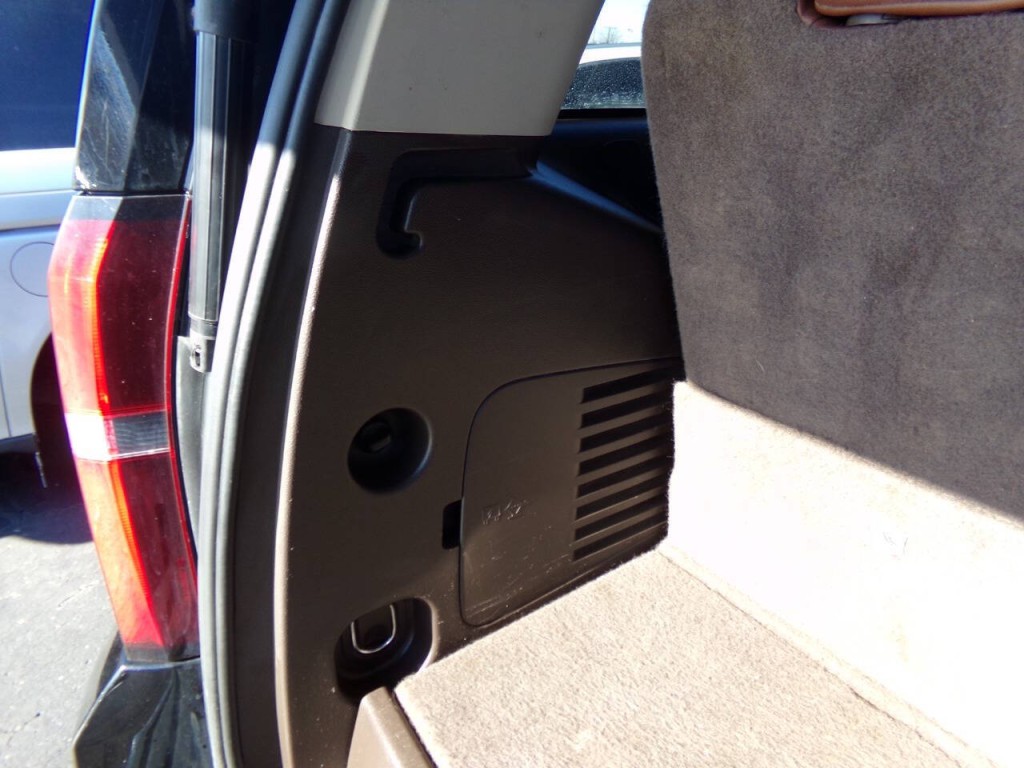 2015 Chevrolet Tahoe Image 17