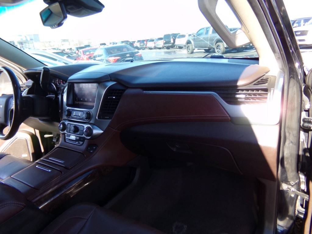 2015 Chevrolet Tahoe Image 31