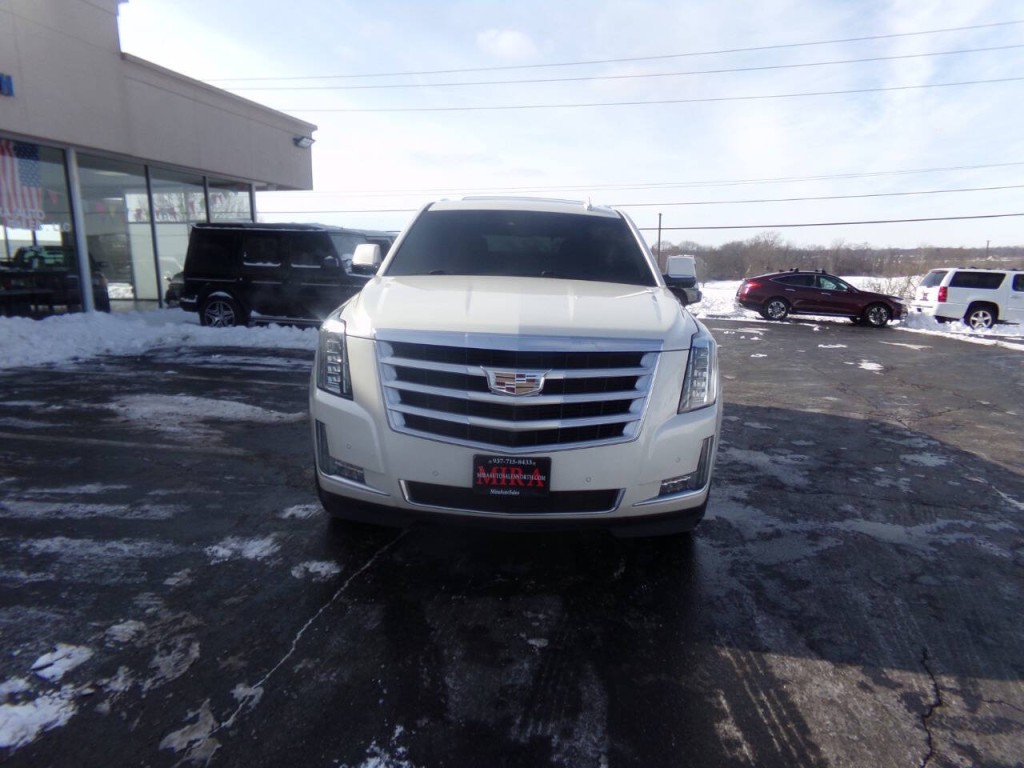 2015 Cadillac Escalade Image 4