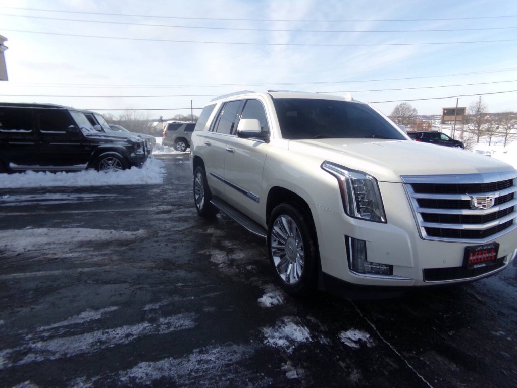 2015 Cadillac Escalade Image 5