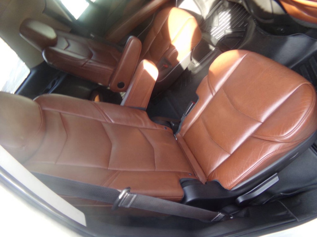 2015 Cadillac Escalade Image 29