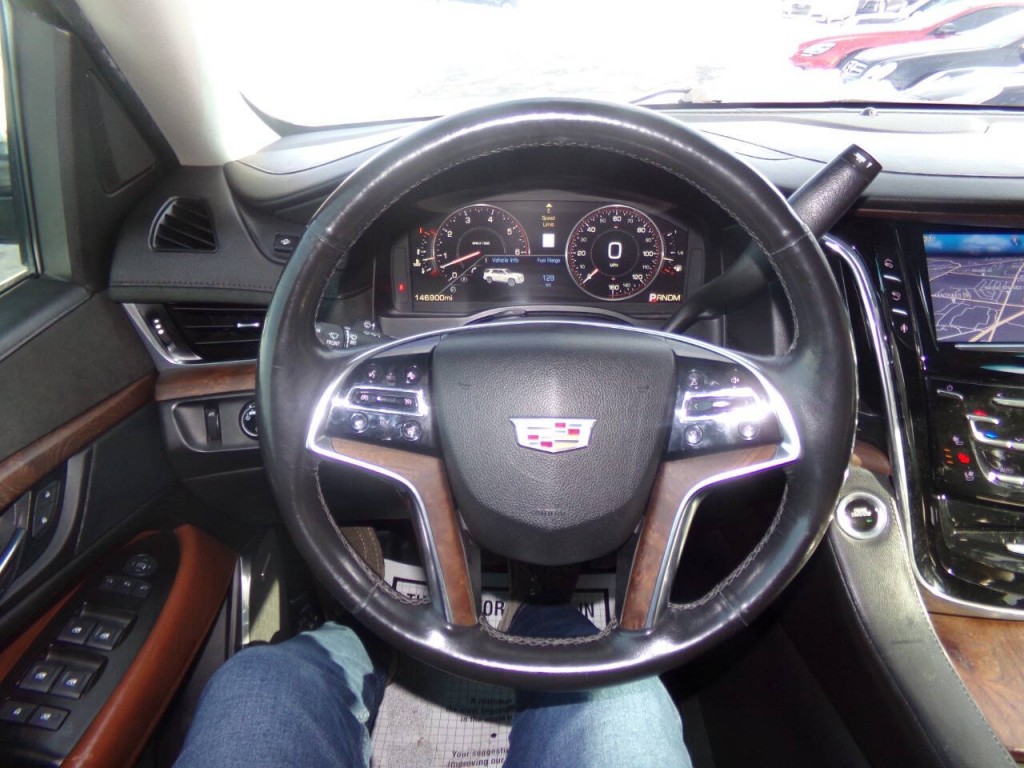 2015 Cadillac Escalade Image 60