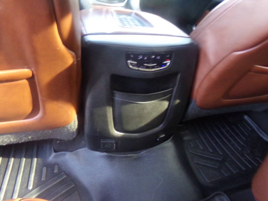 2015 Cadillac Escalade Image 67