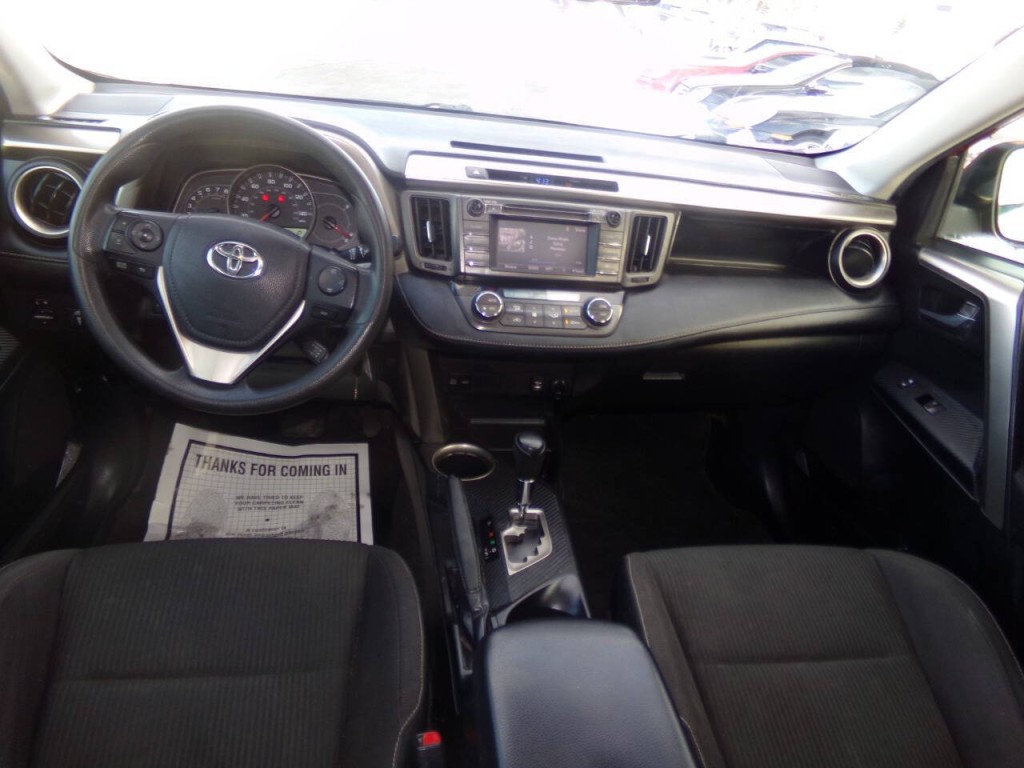 2015 Toyota Rav4 Image 17