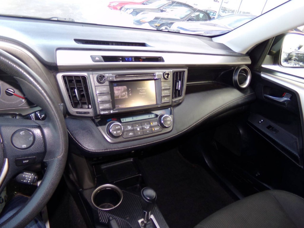 2015 Toyota Rav4 Image 64